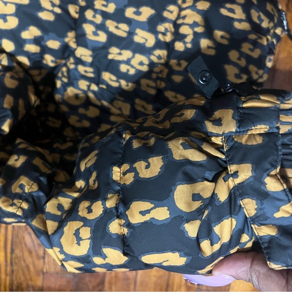 Woman North Face puffer - Picture 5 of 9